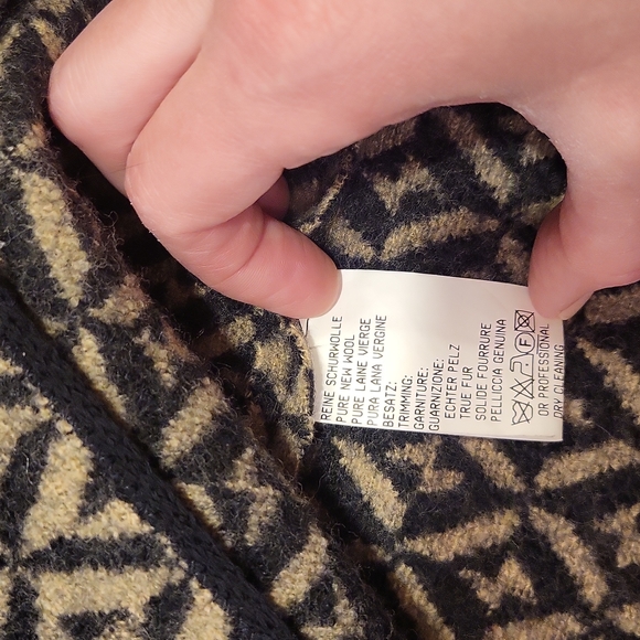 GEIGER Fur Trim Wool Coat - Picture 8 of 9